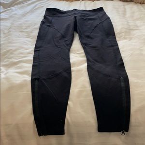 Lululemon leggings with side zipper